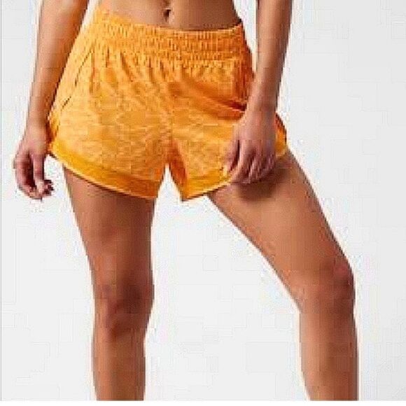 ATHLETA Printed Mesh Racer Run Shorts Size 1X - Picture 1 of 5